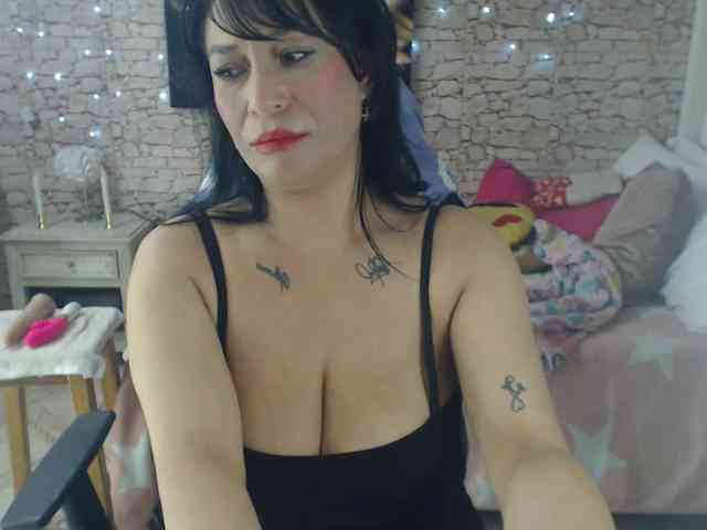 AlissonTyler webcam