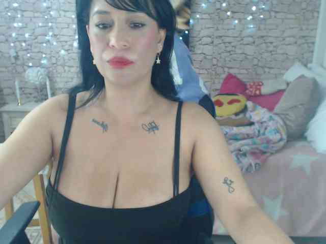 AlissonTyler webcam