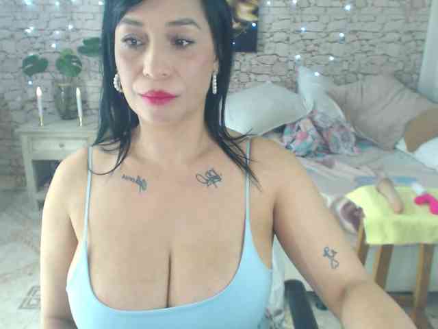 AlissonTyler webcam