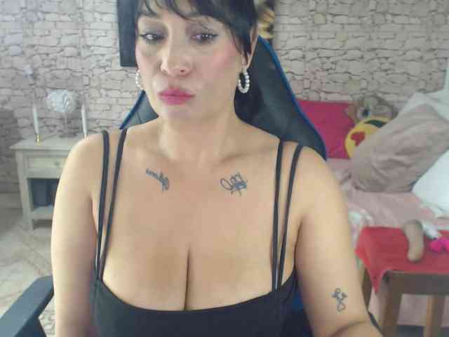 AlissonTyler webcam