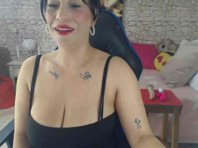 AlissonTyler webcam