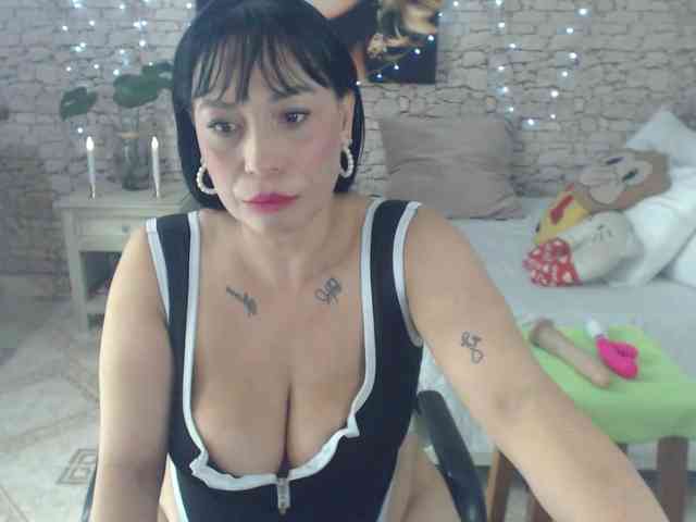AlissonTyler webcam