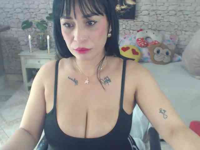 AlissonTyler webcam