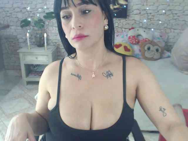 AlissonTyler webcam