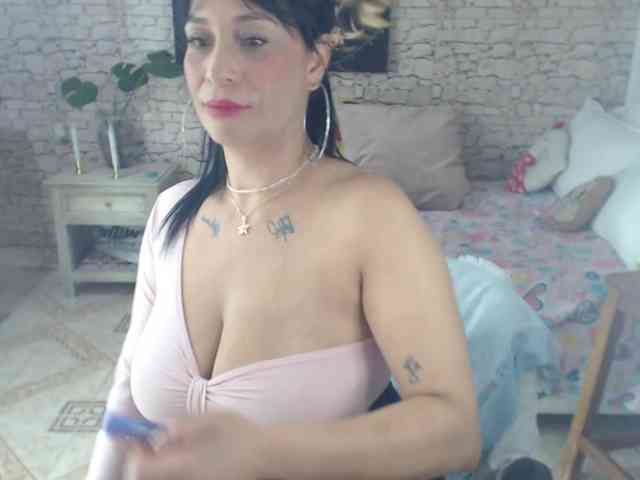 AlissonTyler webcam