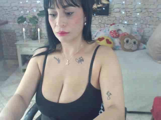 AlissonTyler webcam
