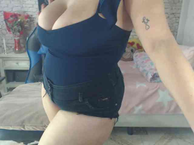 AlissonTyler AlissonTyler