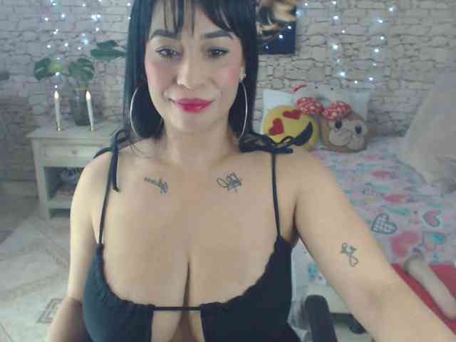 AlissonTyler webcam