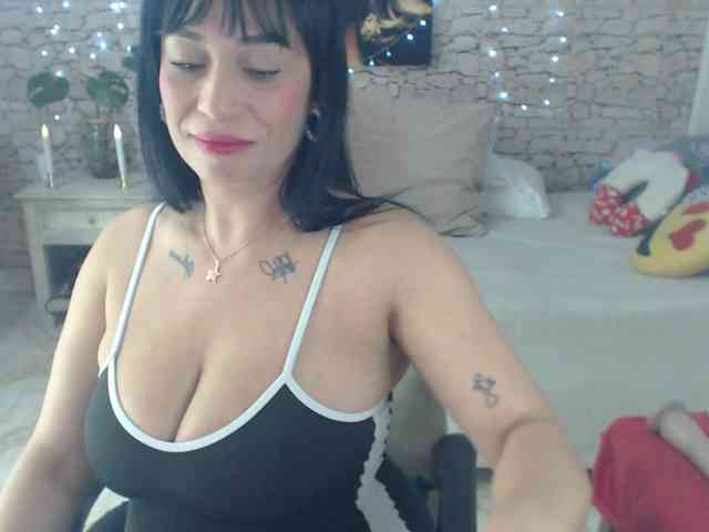 AlissonTyler webcam