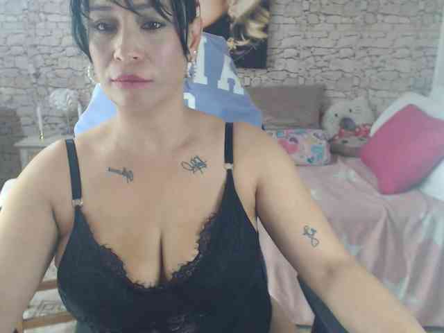 AlissonTyler webcam