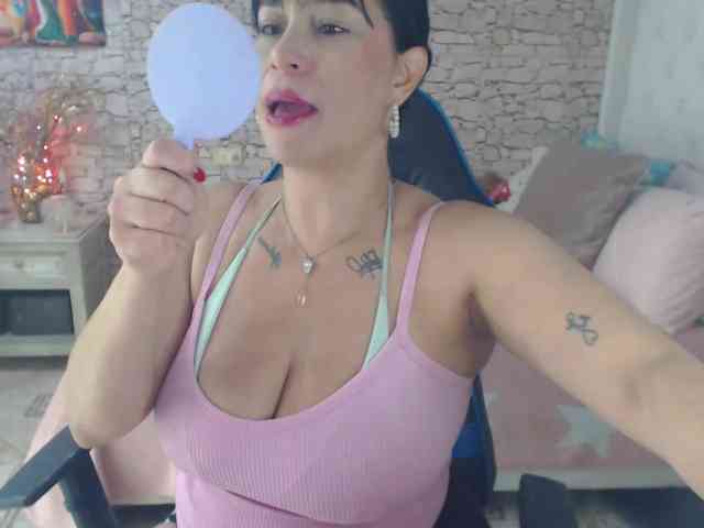 AlissonTyler AlissonTyler