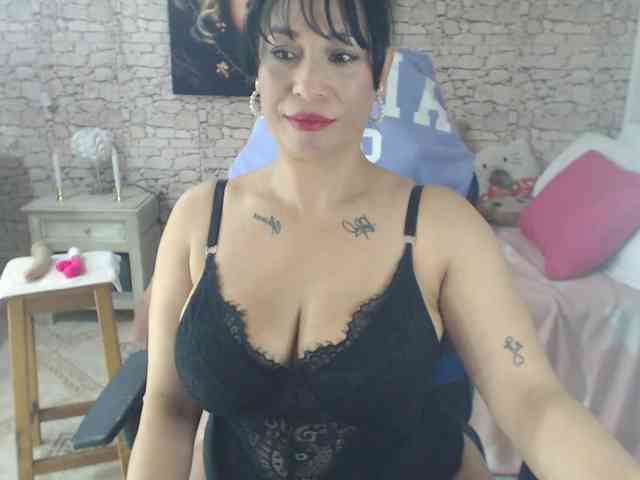 AlissonTyler webcam