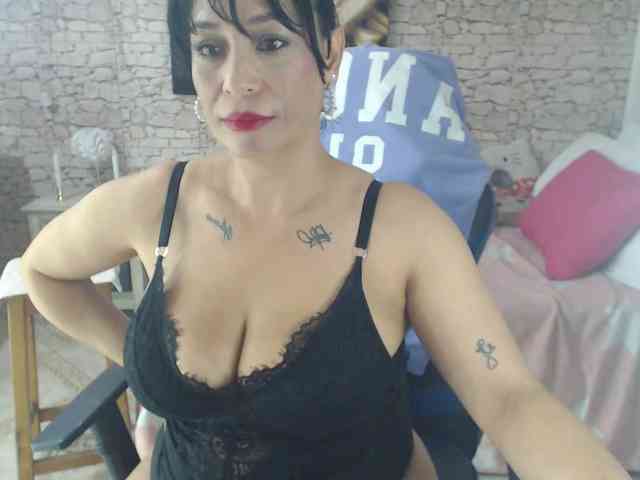 AlissonTyler webcam