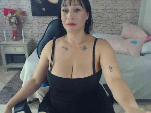 AlissonTyler AlissonTyler