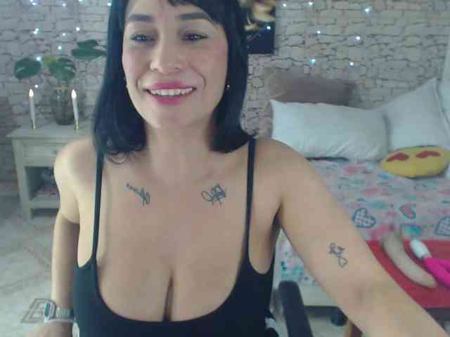 AlissonTyler webcam