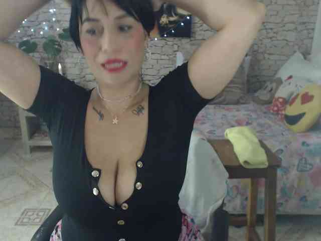 AlissonTyler webcam