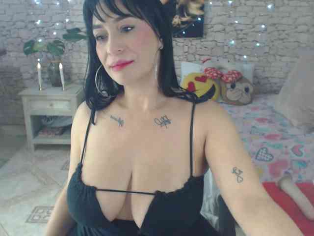 AlissonTyler webcam