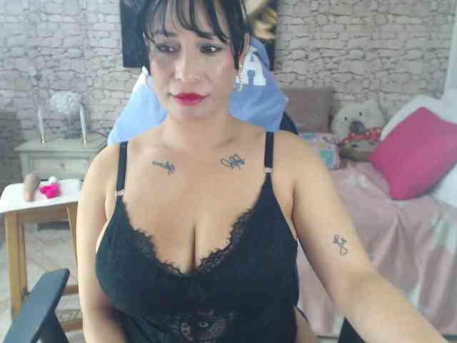 AlissonTyler webcam