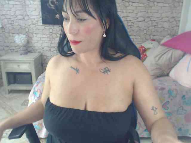 AlissonTyler AlissonTyler