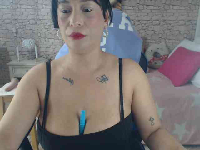 AlissonTyler webcam