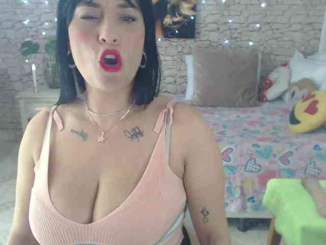 AlissonTyler webcam