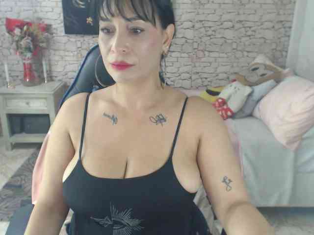 AlissonTyler AlissonTyler