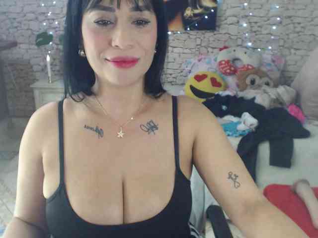 AlissonTyler webcam