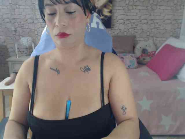 AlissonTyler webcam