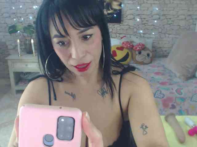 adult sex chat room AlissonTyler