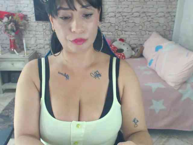 AlissonTyler AlissonTyler