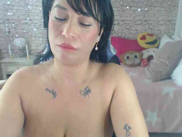 AlissonTyler webcam