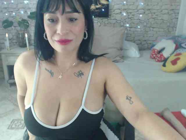 AlissonTyler webcam