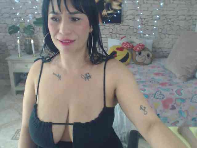 AlissonTyler webcam