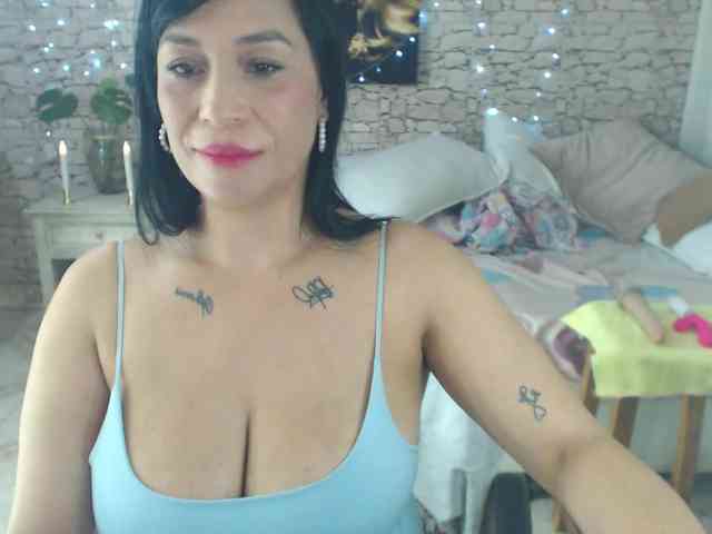 AlissonTyler webcam