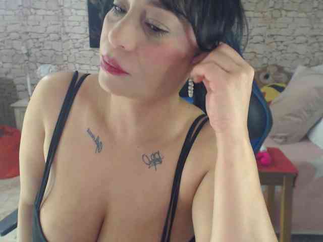 AlissonTyler webcam