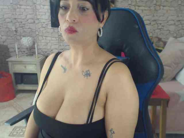 AlissonTyler webcam