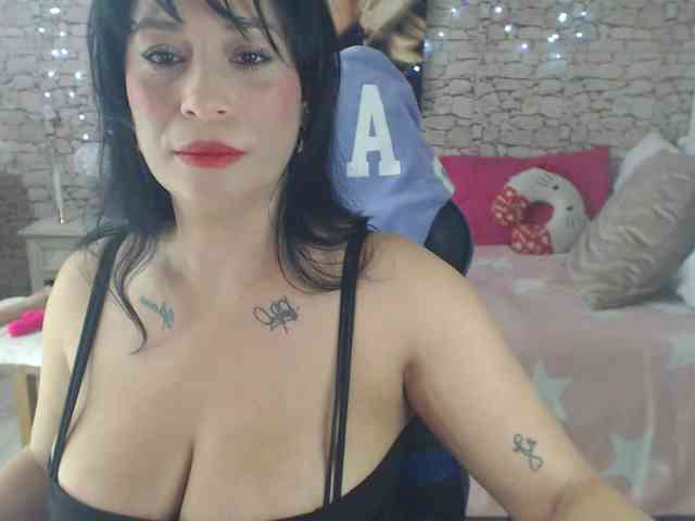 AlissonTyler webcam
