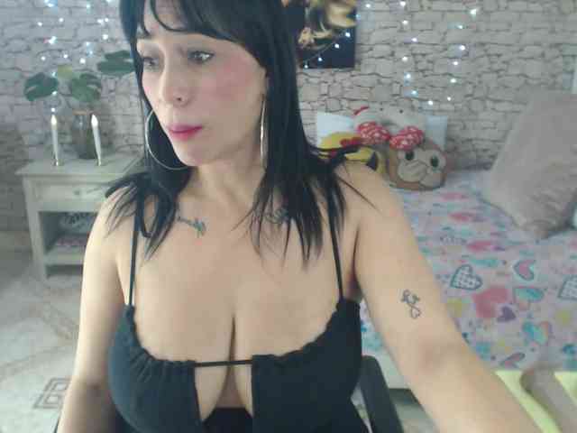AlissonTyler webcam