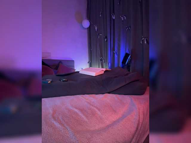 WhoreMira's BongaCams show and profile