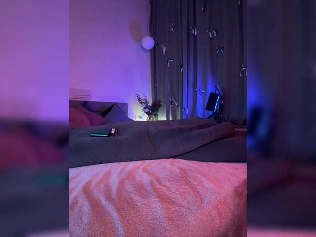 WhoreMira's BongaCams show and profile