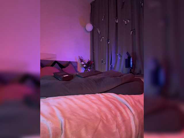 WhoreMira's BongaCams show and profile