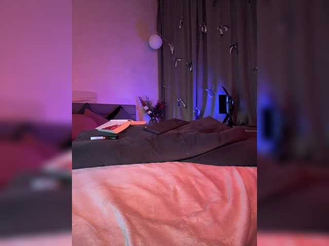 WhoreMira from BongaCams