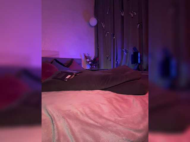 WhoreMira's BongaCams show and profile