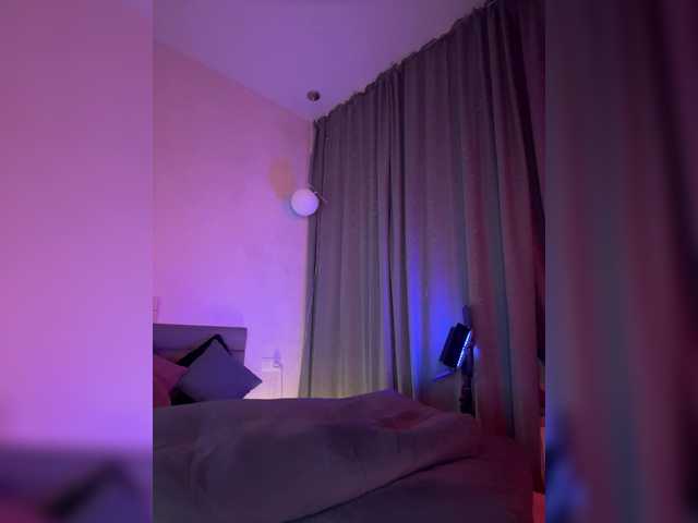 WhoreMira's BongaCams show and profile