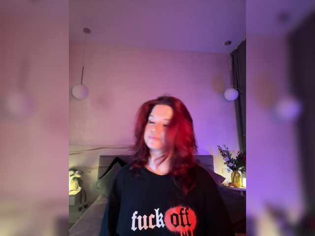 WhoreMira's BongaCams show and profile