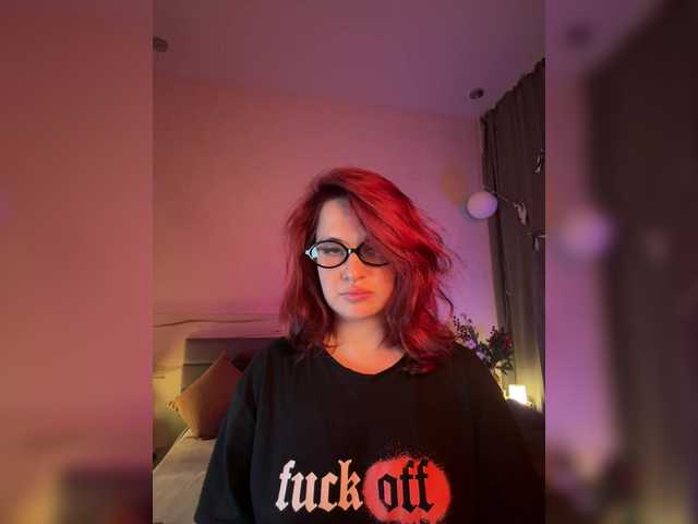 WhoreMira's BongaCams show and profile