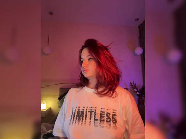 WhoreMira's BongaCams show and profile