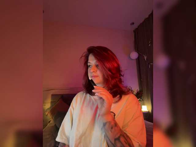 WhoreMira's BongaCams show and profile