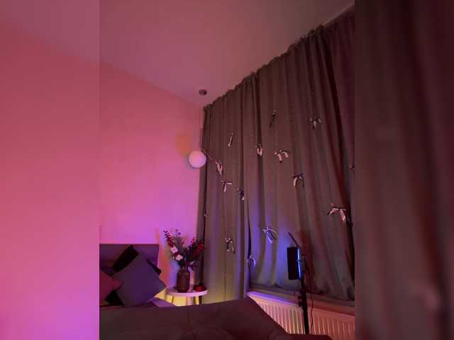 WhoreMira's BongaCams show and profile