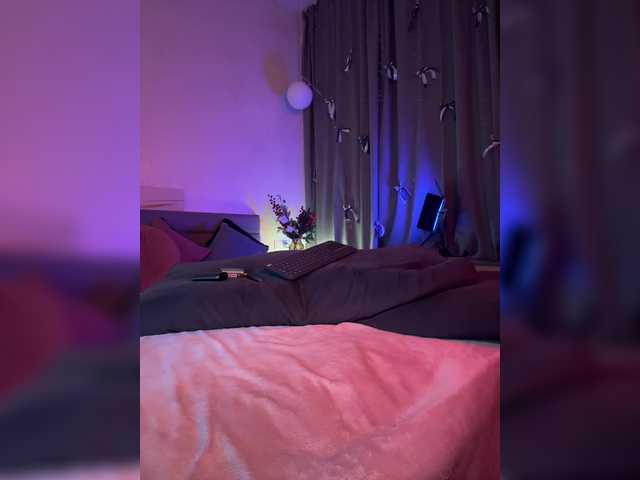 WhoreMira's BongaCams show and profile